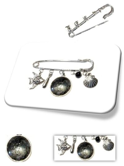 Epingle à nourrice métal argenté en soie et cabochon <br> (Réf 703)