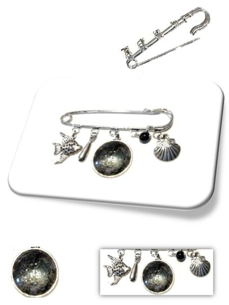 Epingle à nourrice métal argenté en soie et cabochon <br> (Réf 703)